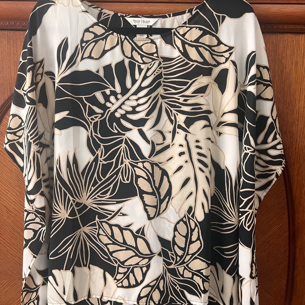 White House Black Market tropical Print Women's Top